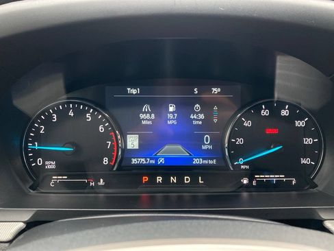 Used 2023 Ford Explorer XLT w/ Equipment Group 202A RWD image 17