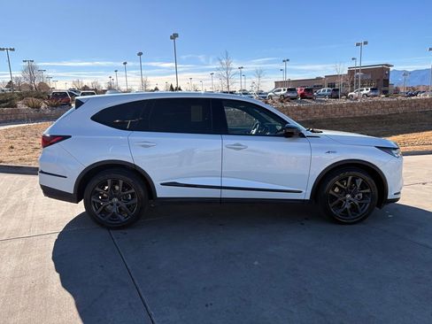 Used 2022 Acura MDX A-Spec image 9