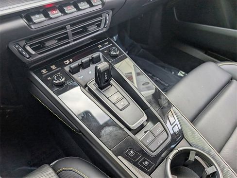 Used 2023 Porsche 911 Carrera image 27