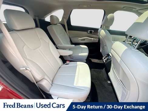 Used 2023 Kia Sorento SX AWD/4WD image 35