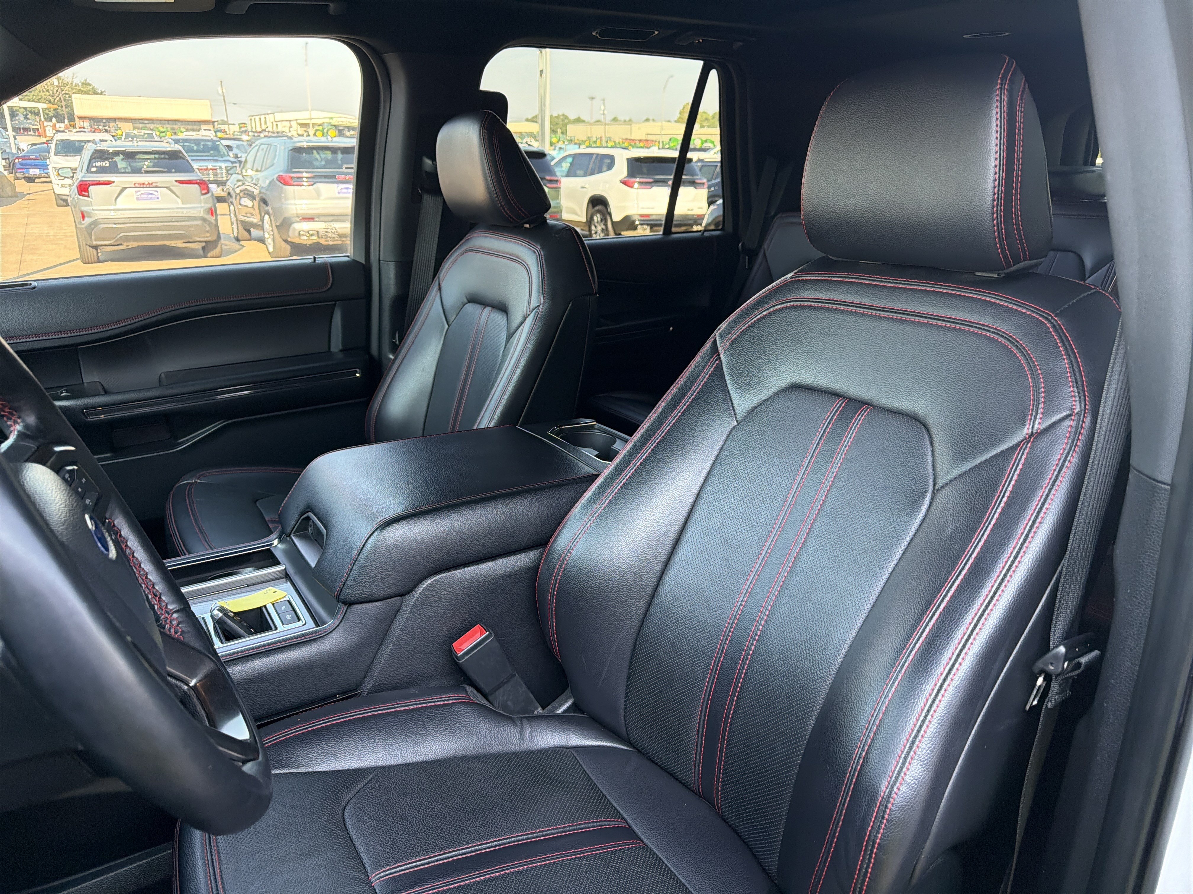 Used 2021 Ford Expedition Limited RWD image 5