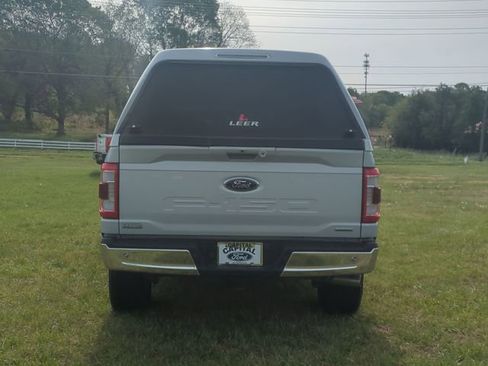 Used 2022 Ford F150 Lariat image 12