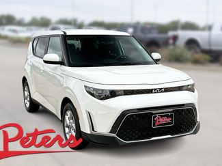 Used 2023 Kia Soul S image 1