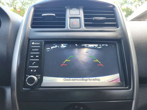 Used 2019 Nissan Versa SV image 22