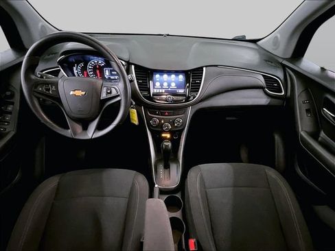 Used 2020 Chevrolet Trax LS w/ Tint and Cruise Package FWD image 14