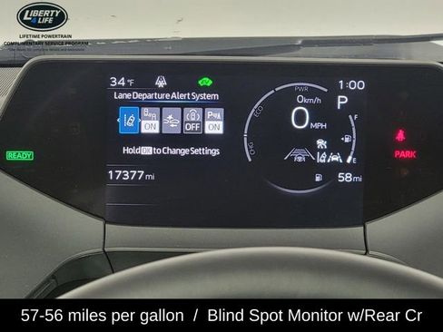 Used 2025 Toyota Prius LE image 30