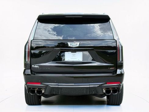 New 2026 Cadillac Escalade V w/ LPO, ONYX Package AWD/4WD image 13
