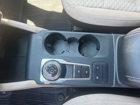 Used 2022 Ford Escape SE FWD image 26