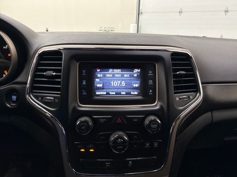 Used 2014 Jeep Grand Cherokee Laredo w/ Quick Order Package 23E AWD/4WD image 17