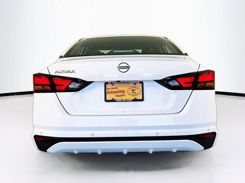 Used 2025 Nissan Altima 2.5 S image 6