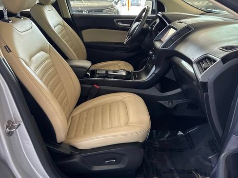 Used 2019 Ford Edge SEL FWD image 8