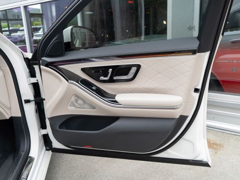 Used 2021 Mercedes-Benz S 580 4MATIC Sedan image 37