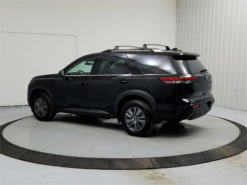 New 2026 Nissan Pathfinder SV image 5