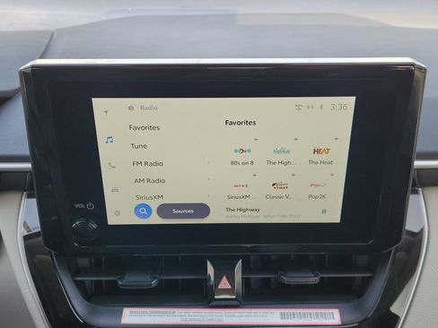 Used 2024 Toyota Corolla LE image 20