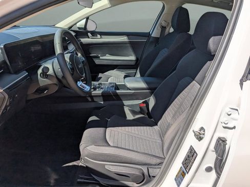 Used 2025 Kia K5 LXS image 17