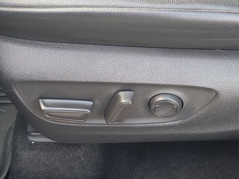 Certified 2024 Toyota Highlander LE image 15