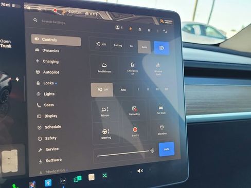 Used 2024 Tesla Model Y Long Range image 12