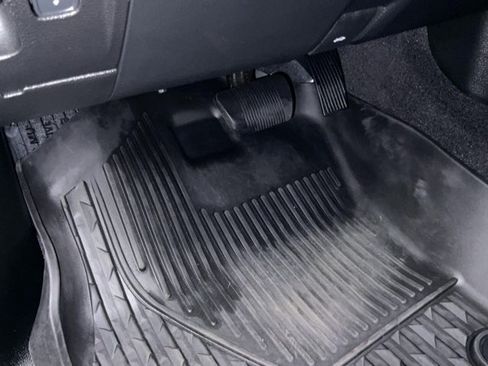 Used 2025 RAM 1500 Big Horn AWD/4WD image 38