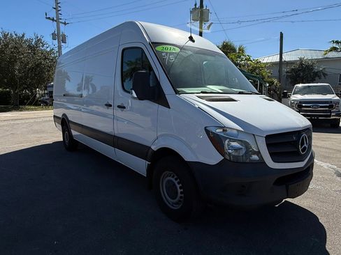 Used 2018 Mercedes-Benz Sprinter 2500 image 8