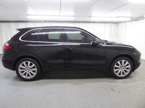 Used 2014 Porsche Cayenne AWD/4WD image 8