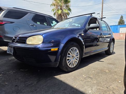 Used 2002 Volkswagen Golf GLS FWD image 1