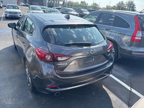 Used 2018 MAZDA MAZDA3 Touring FWD image 6