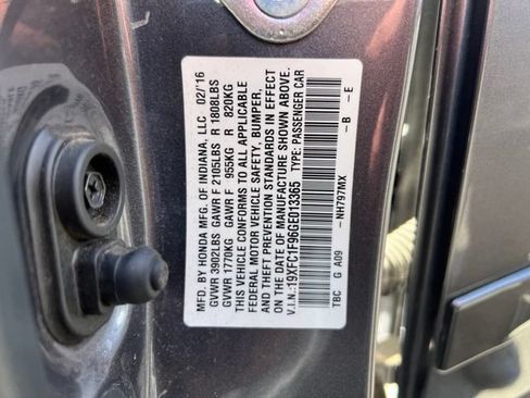 Used 2016 Honda Civic Touring image 11