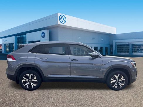 Used 2024 Volkswagen Atlas Cross Sport SE AWD/4WD image 8
