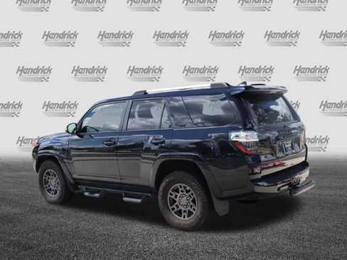 Used 2022 Toyota 4Runner SR5 Premium w/ Moonroof Package AWD/4WD image 7