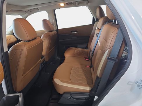 New 2026 Nissan Pathfinder Platinum w/ Cargo Package image 14