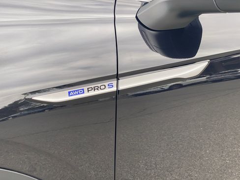 Certified 2023 Volkswagen ID.4 Pro S AWD/4WD image 28