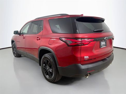 Used 2022 Chevrolet Traverse LT w/ Midnight/Sport Edition AWD/4WD image 11