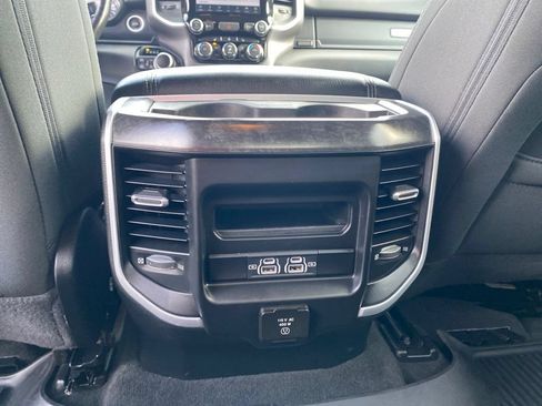Used 2022 RAM 1500 Big Horn AWD/4WD image 25