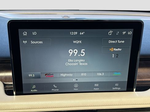 Used 2022 Lincoln Aviator Reserve w/ Elements Package Plus image 33