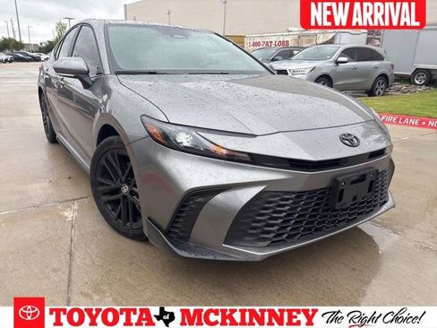 Used 2026 Toyota Camry SE w/ Convenience Package FWD image 1