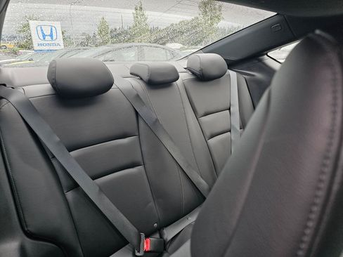 Used 2017 Honda Accord EX-L image 13