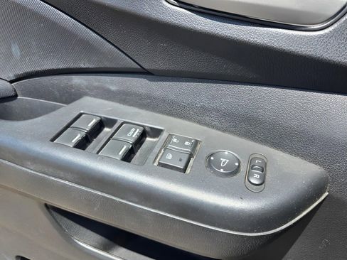 Used 2015 Honda CR-V LX image 22