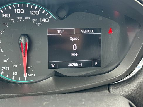 Used 2020 Chevrolet Trax LT w/ Redline Edition AWD/4WD image 27