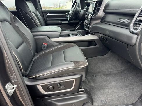Used 2022 RAM 1500 Laramie AWD/4WD image 6