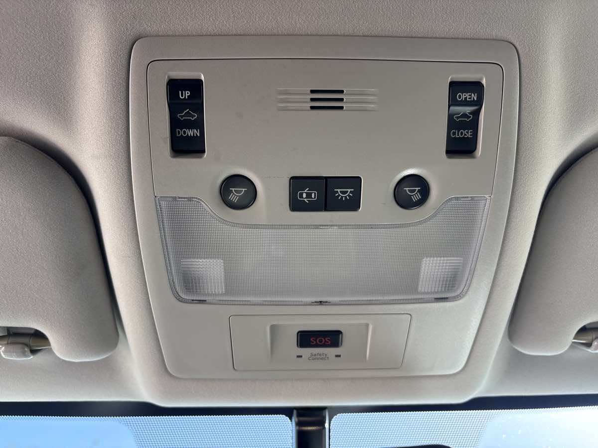 Used 2015 Lexus IS 250 w/ Navigation System Package RWD image 26