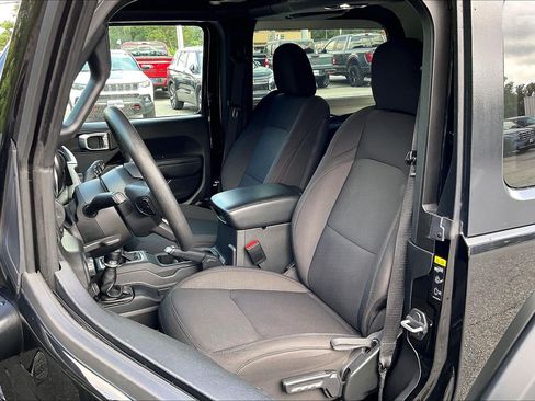 Used 2023 Jeep Wrangler Sport AWD/4WD image 25