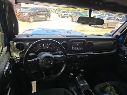 Used 2022 Jeep Wrangler Unlimited Sport AWD/4WD image 12