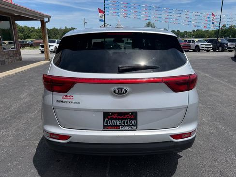 Used 2019 Kia Sportage LX AWD/4WD image 5
