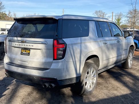 Used 2021 Chevrolet Suburban High Country image 8
