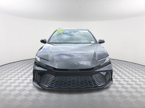 Certified 2025 Toyota Camry SE FWD image 2