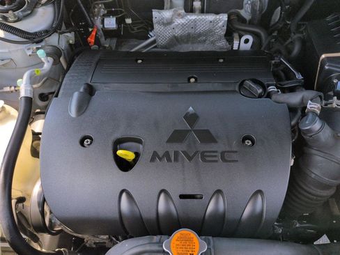 Used 2011 Mitsubishi Outlander Sport ES FWD image 32