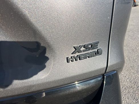 Used 2020 Toyota RAV4 XSE image 12