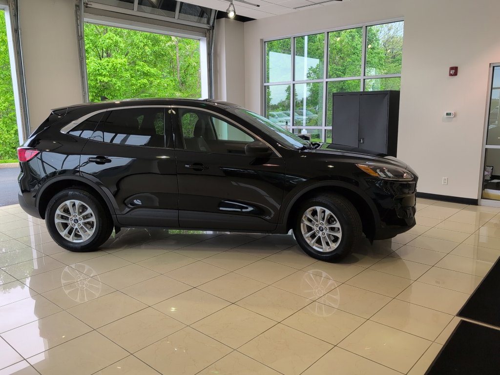 Used 2022 Ford Escape SE w/ Convenience Package AWD/4WD image 6