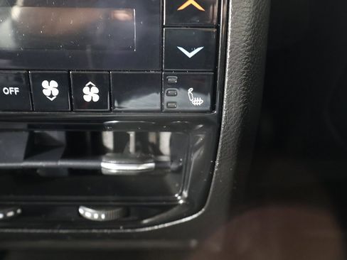 Used 2022 Jeep Grand Cherokee Overland w/ Luxury Tech Group IV image 58