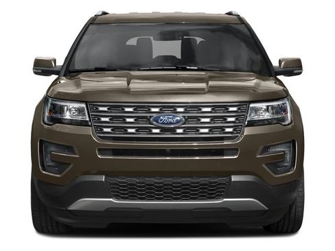 Used 2017 Ford Explorer Limited w/ Equipment Group 301A AWD/4WD image 7